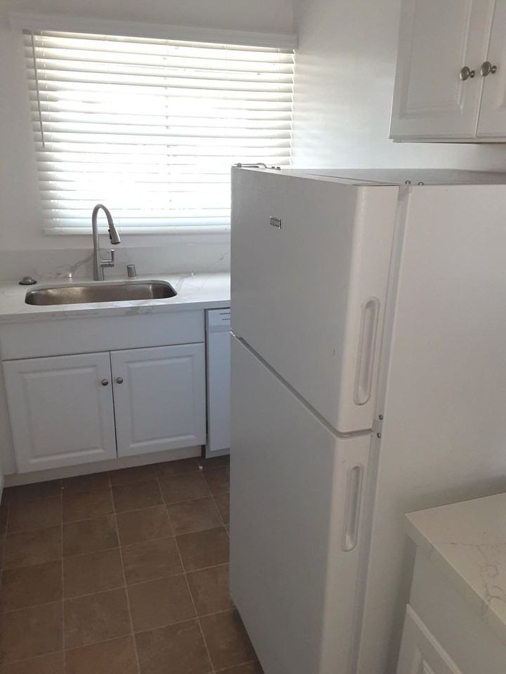 4466 51st St - Photo 5 of 14