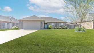 3705 Sw High Point Ave - Photo 1 of 1