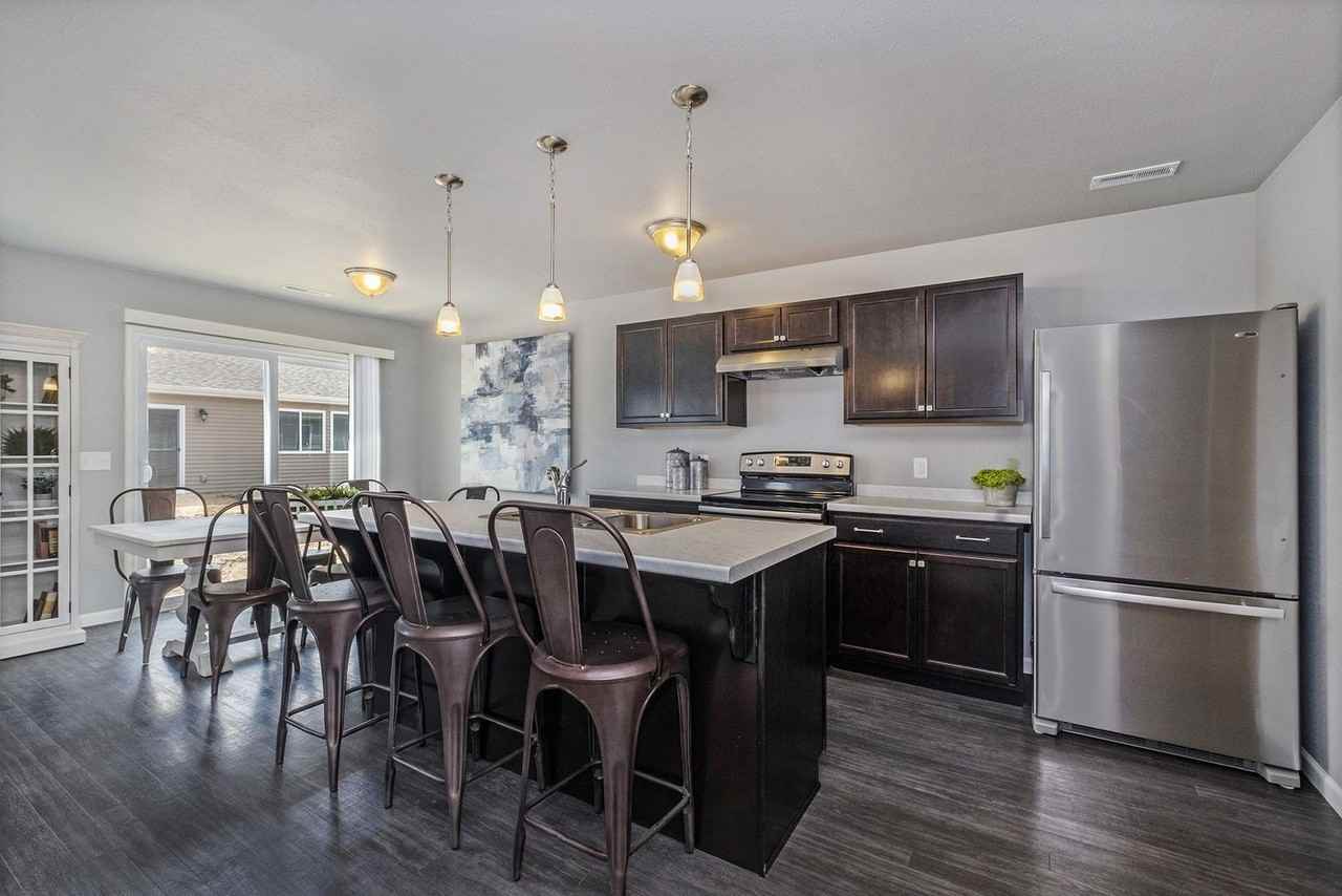 5680 Alten St - Photo 7 of 21