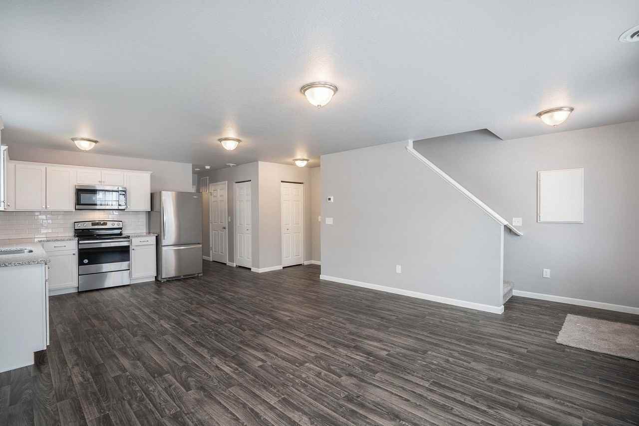218 Westmoreland Ave - Photo 2 of 19