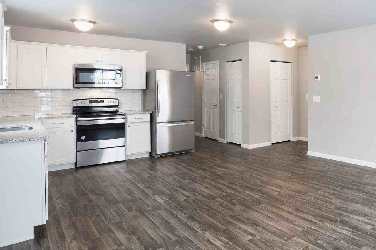 218 Westmoreland Ave - Photo 3 of 19