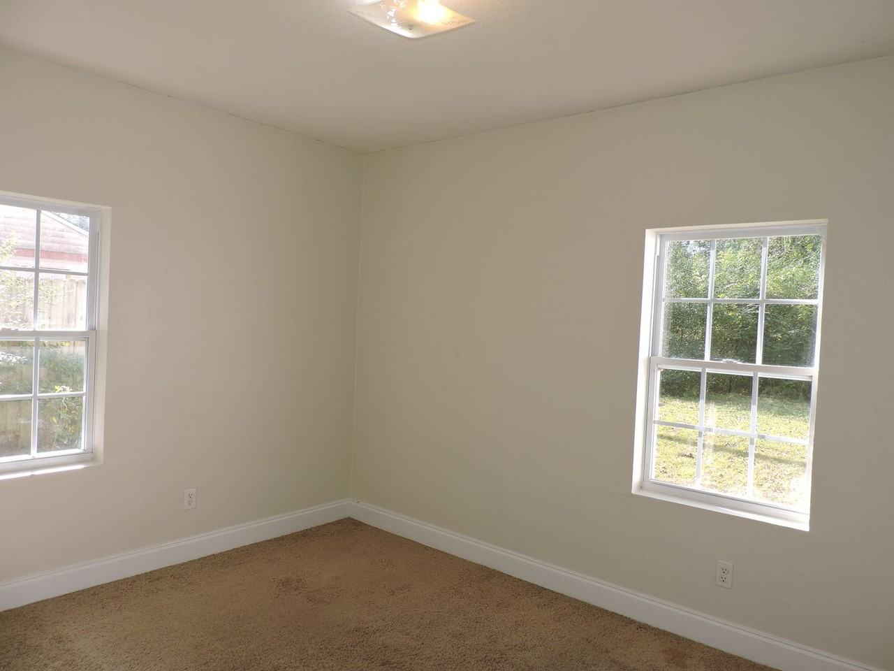 116 Mintz Ln - Photo 3 of 12