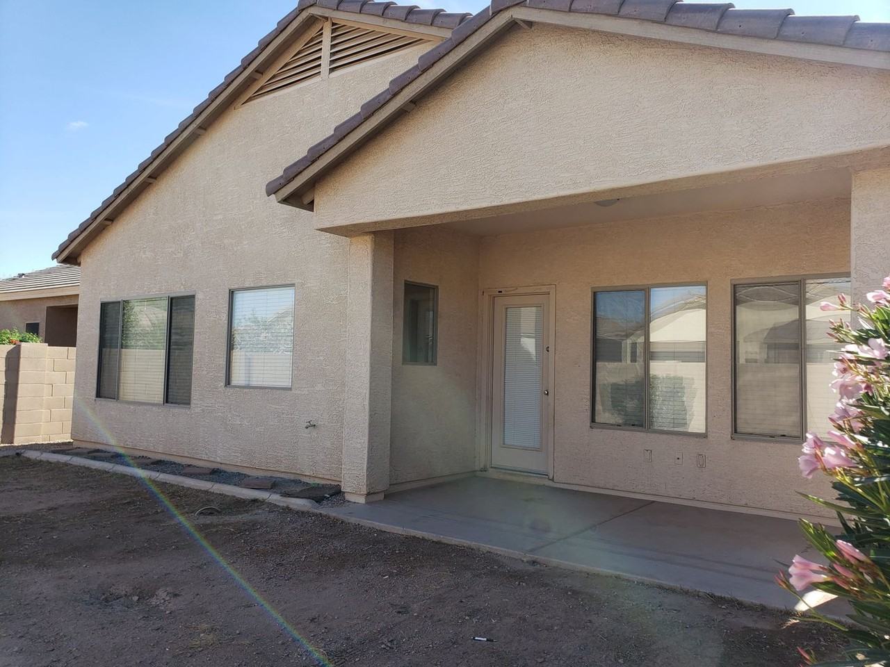 44714 W Alamendras St - Photo 3 of 27