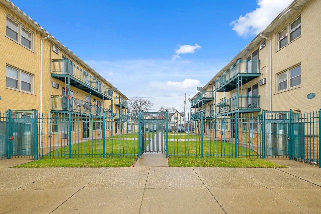 3737-3739-w-63rd-west-lawn-apartments-3737-w-63rd-st-chicago-il