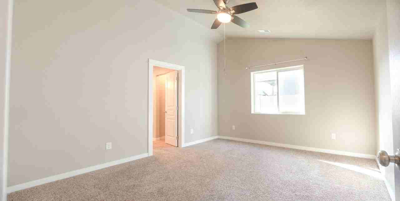 590 Sw Wheat Ridge Dr - Photo 3 of 19