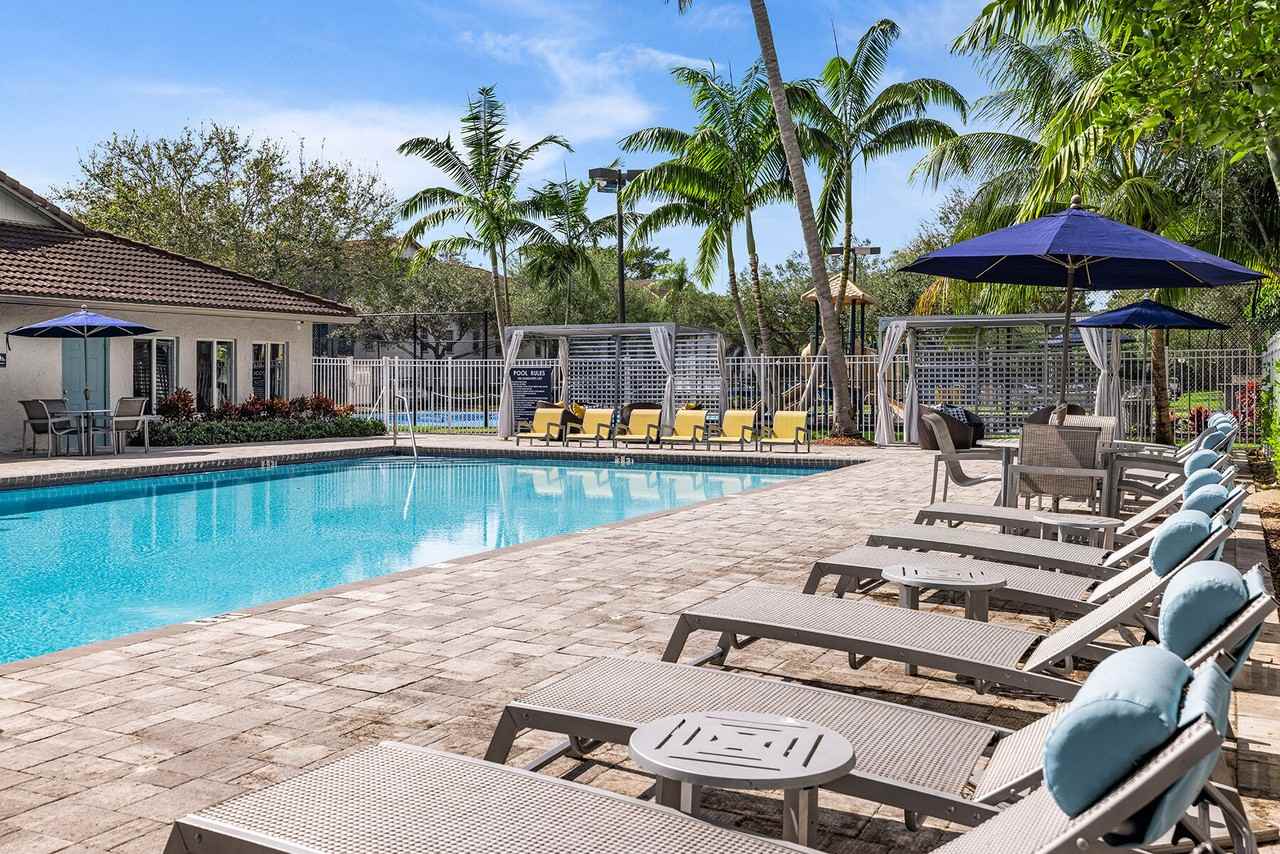 Boynton Place Apartments - Photo 7 of 34