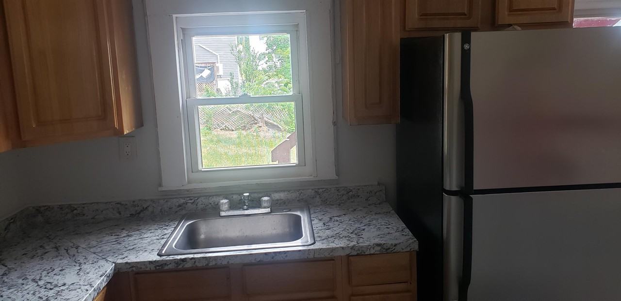 116 East Main Street - Photo 3 of 23