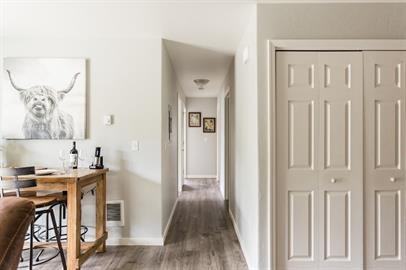 18 Diane Road - Photo 3 of 5