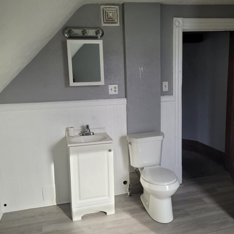 35 Neil Street-2 - Photo 3 of 8