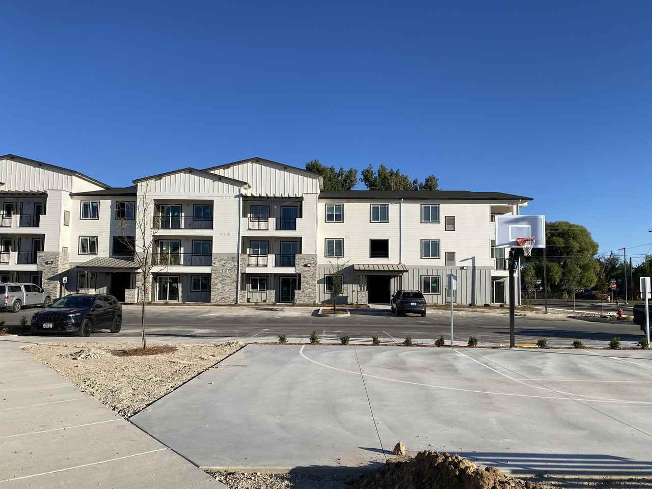 Stone Creek Apartments - Photo 3 of 50