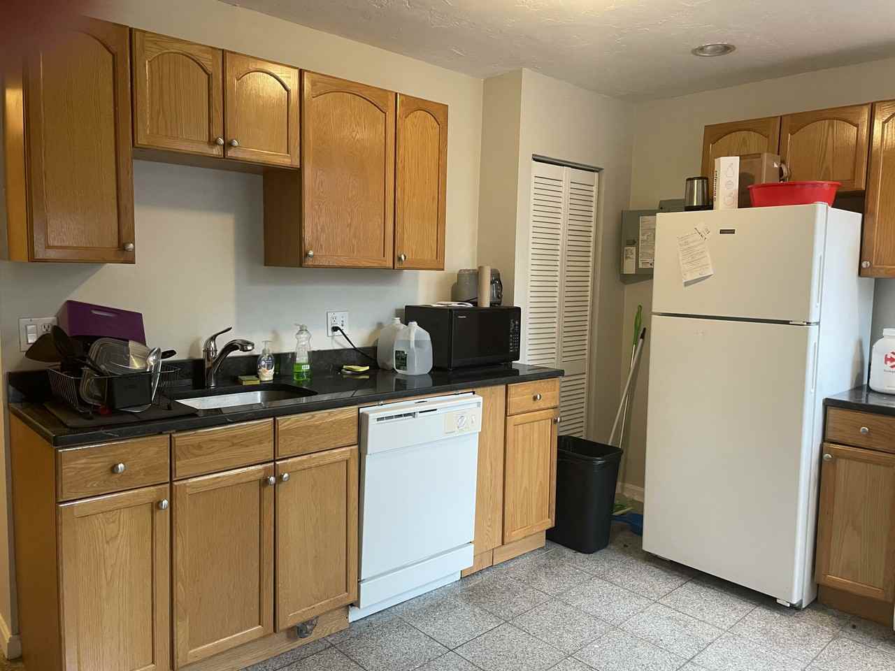 224 Hanover St #11 - Photo 7 of 44