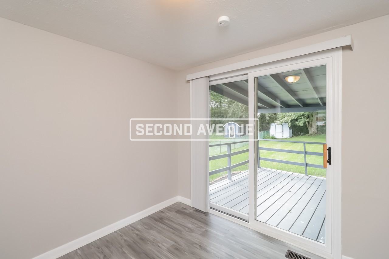 564 Carnival Dr - Photo 6 of 26