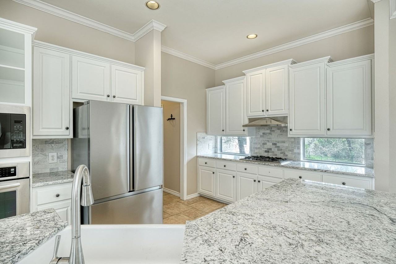 1629 Chesterwood Cv - Photo 6 of 20