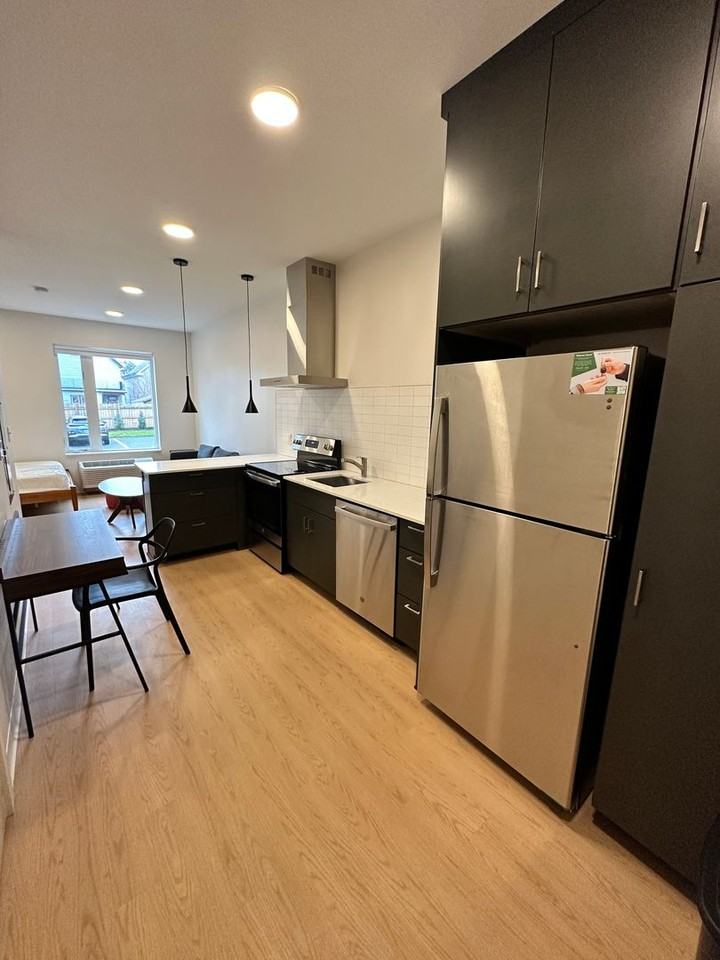 Brand New Luxury Apartment Complex in proximity to Buffalo General