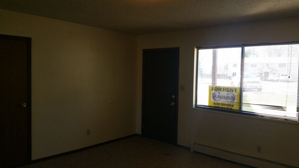 3220 1/2 Chipeta Ct - Photo 2 of 4