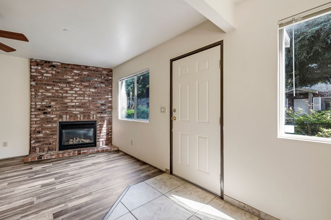 The Four Seasons - Photo 2 of 30