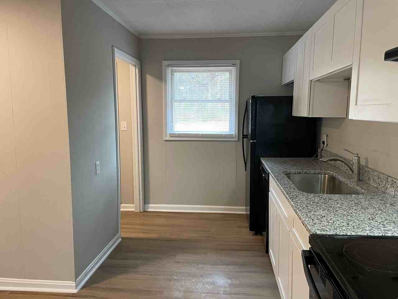 160 Drum St - Photo 5 of 15