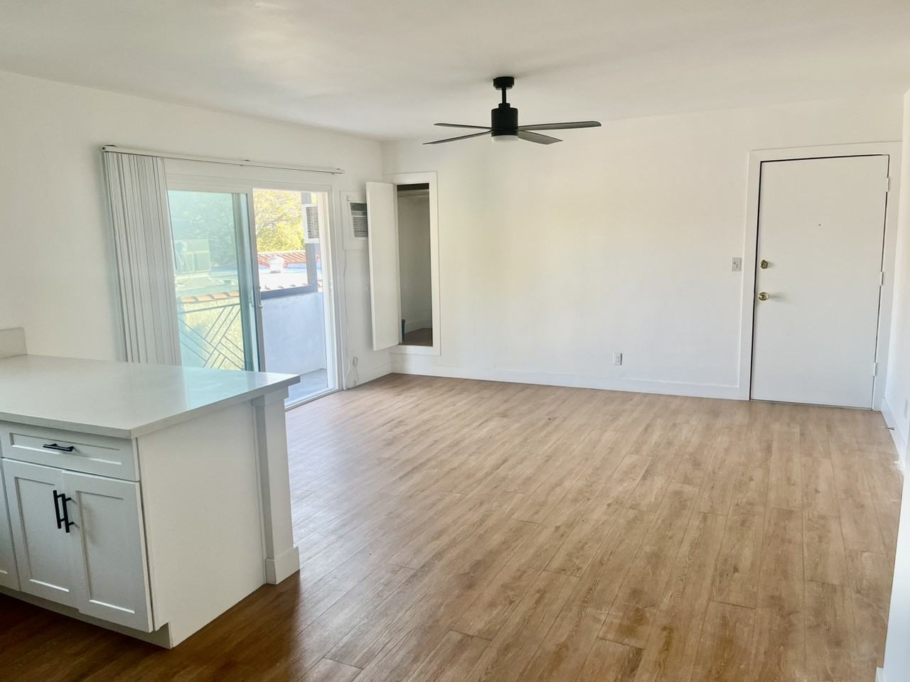 3824 Keystone Ave #2 - Photo 2 of 13