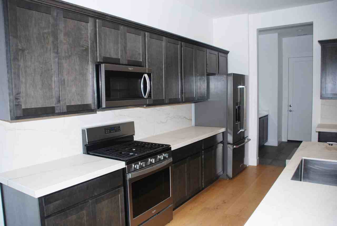 15046 Iron River Dr - Photo 2 of 39