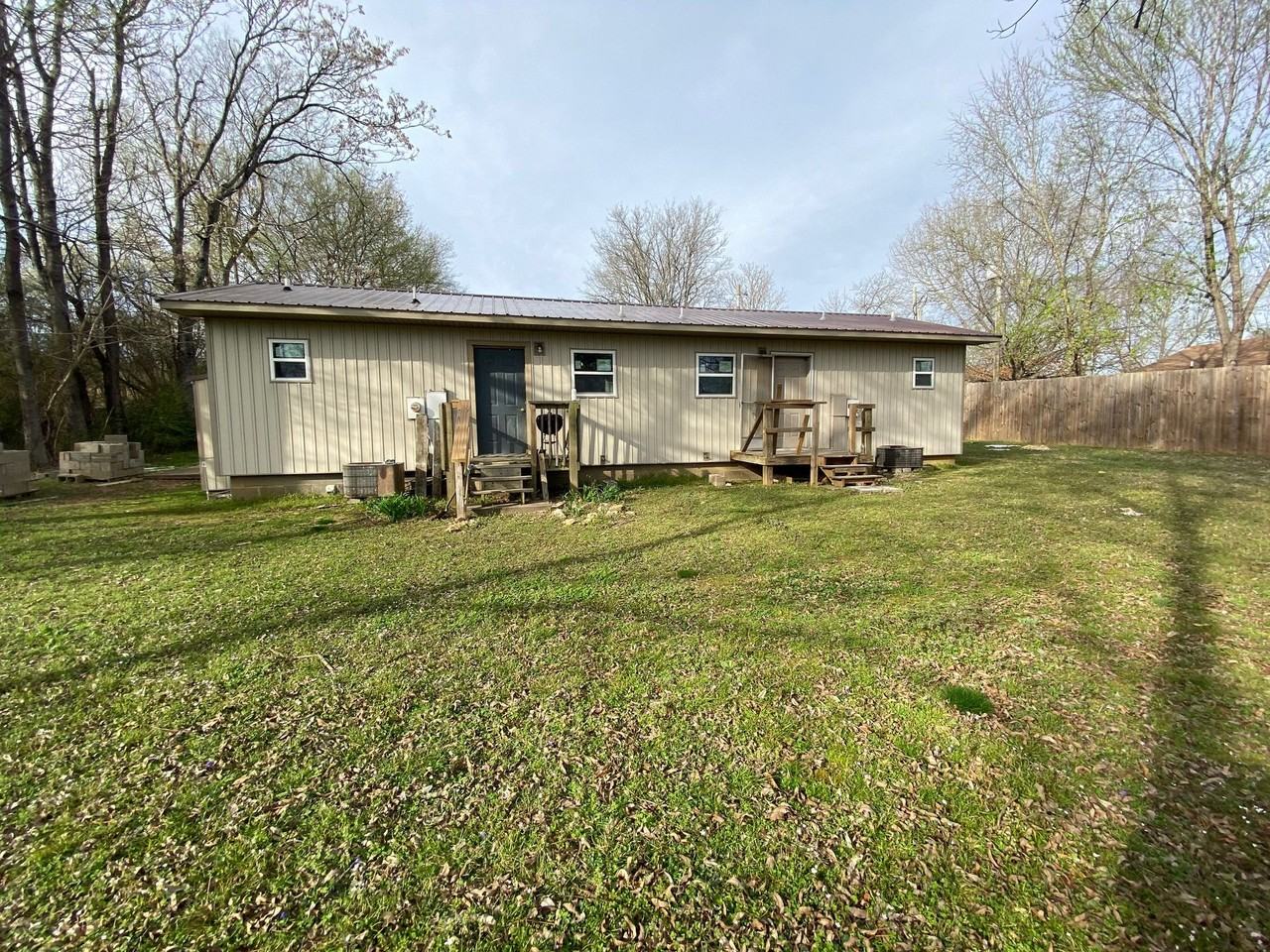 813 A Street - Photo 2 of 6