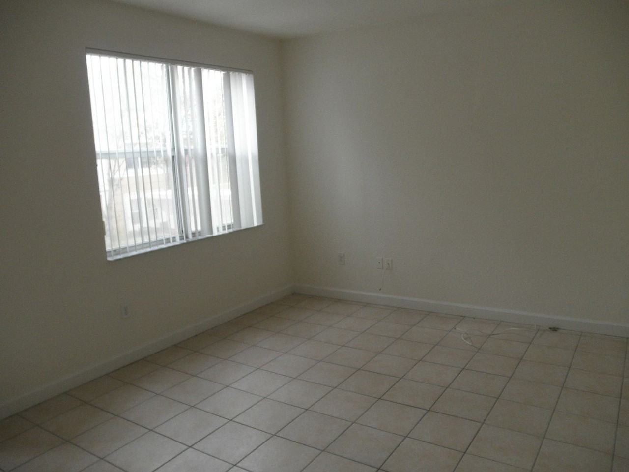 2903 Shoma Dr - Photo 3 of 14