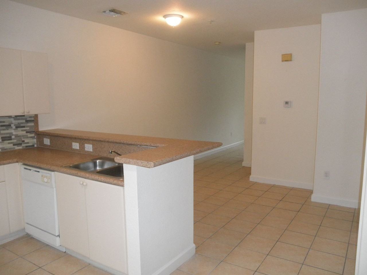 2903 Shoma Dr - Photo 5 of 14