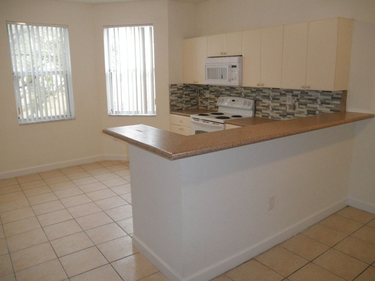 2903 Shoma Dr - Photo 7 of 14