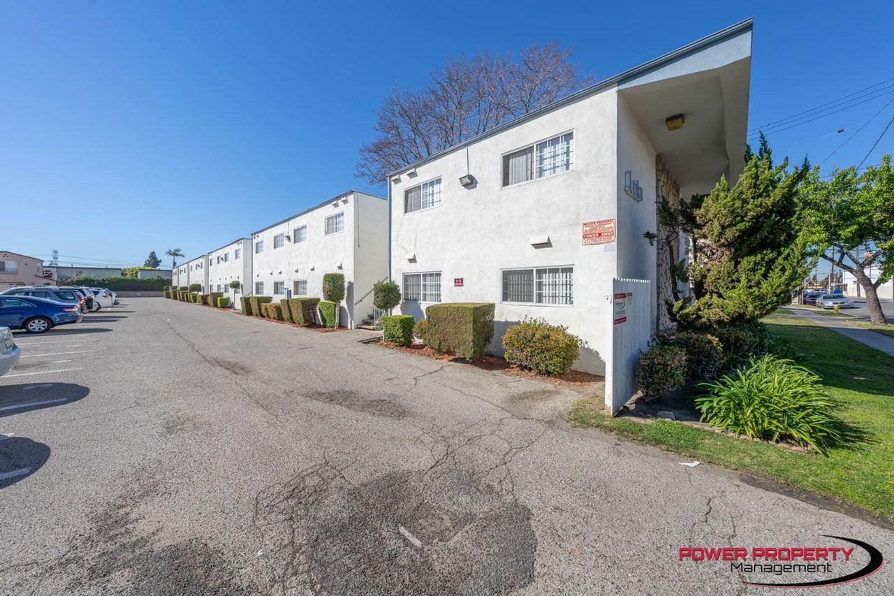 9842 Ramona St - Photo 4 of 4