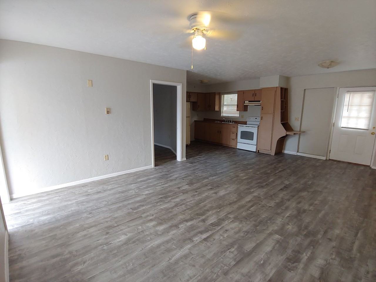 2907 4th St E - Photo 3 of 10