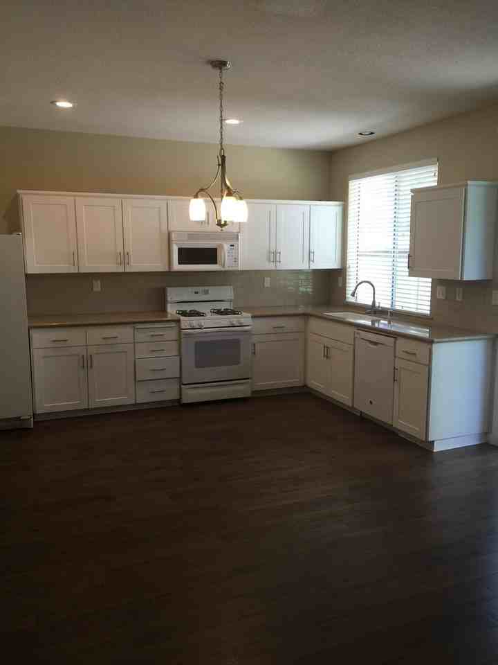 9389 Windrift Ln - Photo 2 of 4