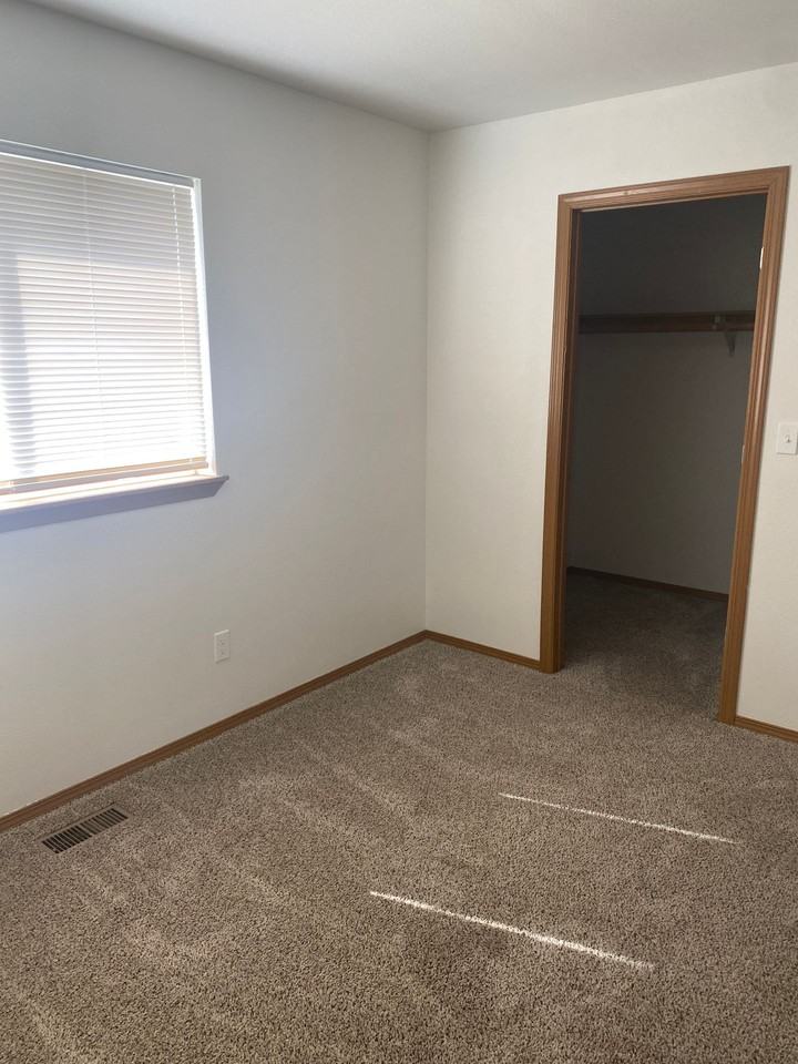1308/1310 W Lakeside Dr - Photo 6 of 17