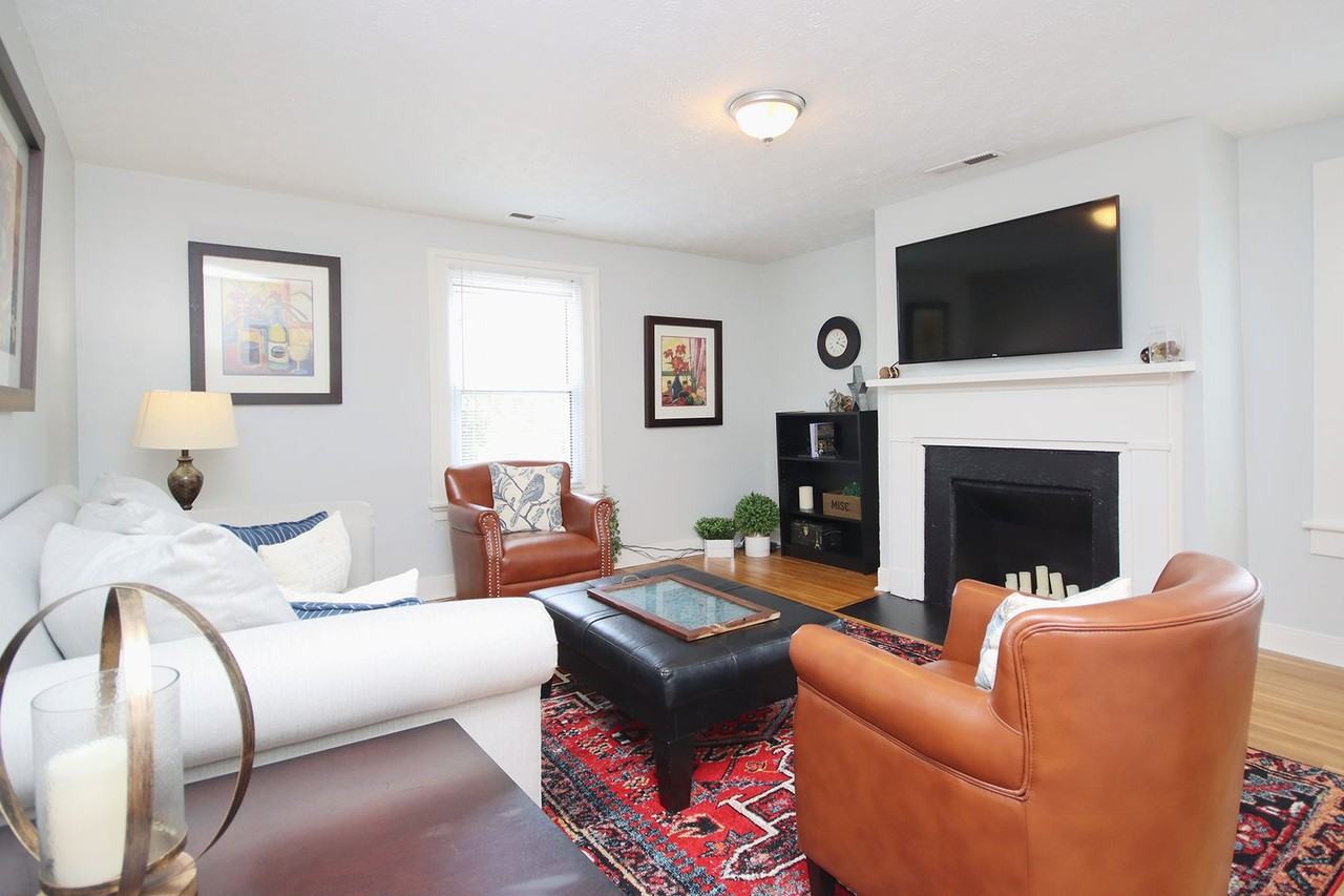 6th St SE 921 - Photo 2 of 20