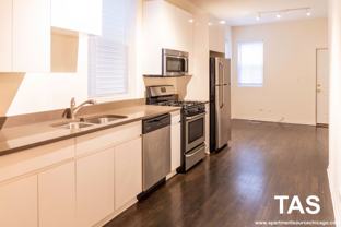 2438 N Ashland - Photo 1 of 1