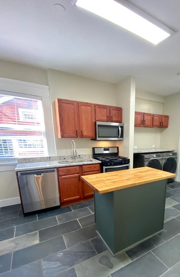 688 Linwood Avenue - Photo 7 of 20