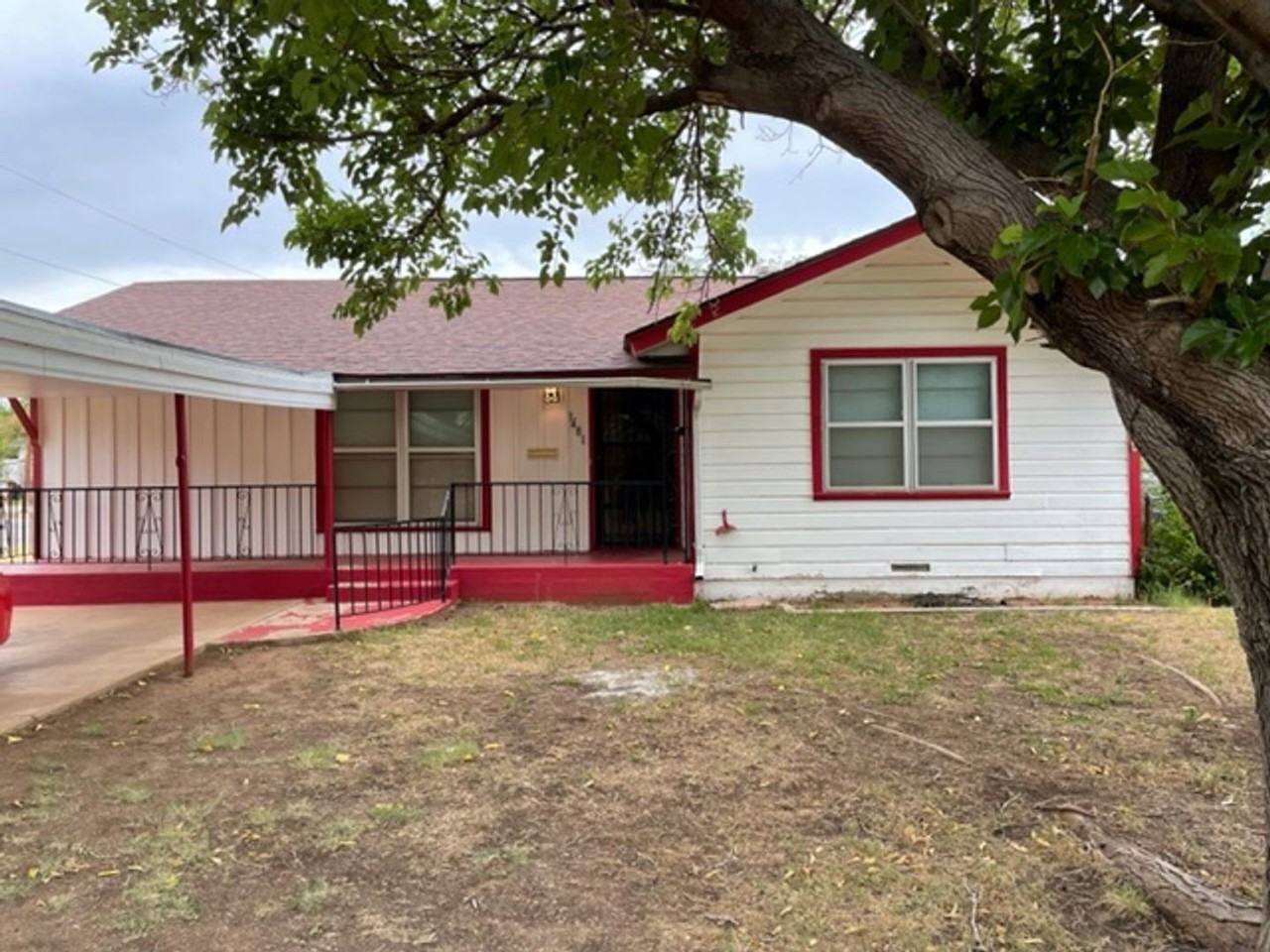 1481 Hope St - Photo 2 of 21