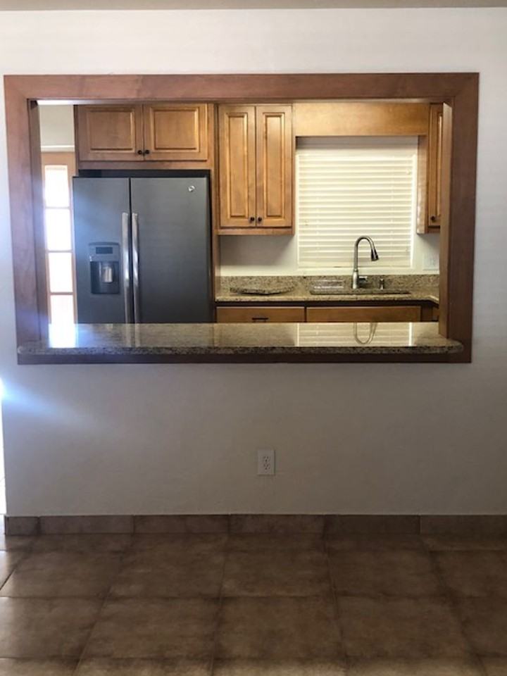 4814 E Hampton St - Photo 7 of 23