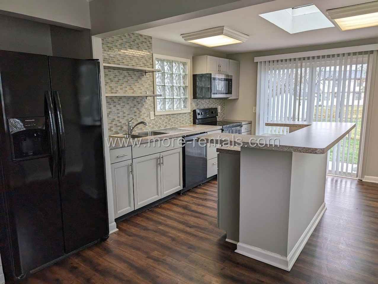 3029 Deepwood Dr - Photo 6 of 24