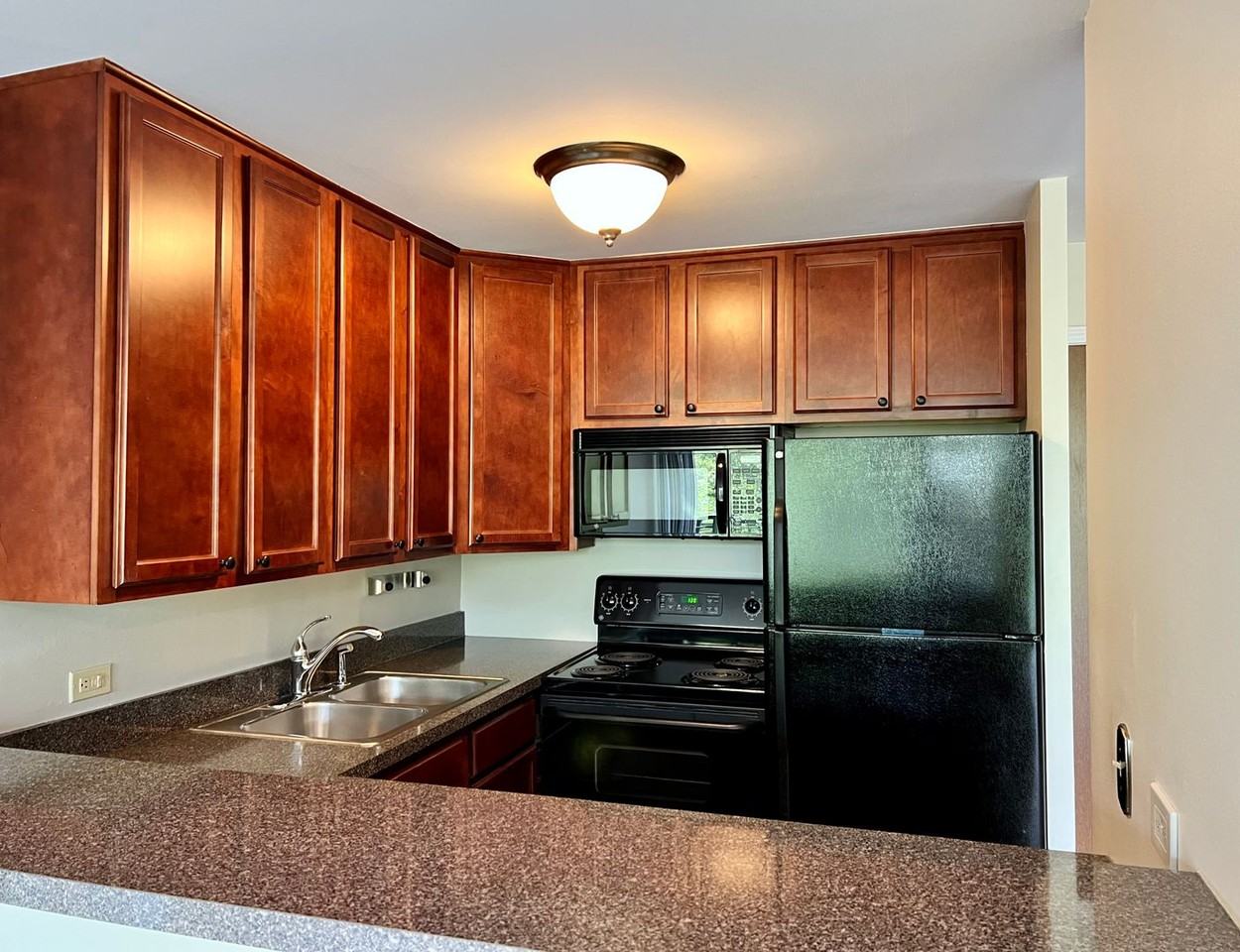 5900 Oakwood Dr #3F - Photo 2 of 17