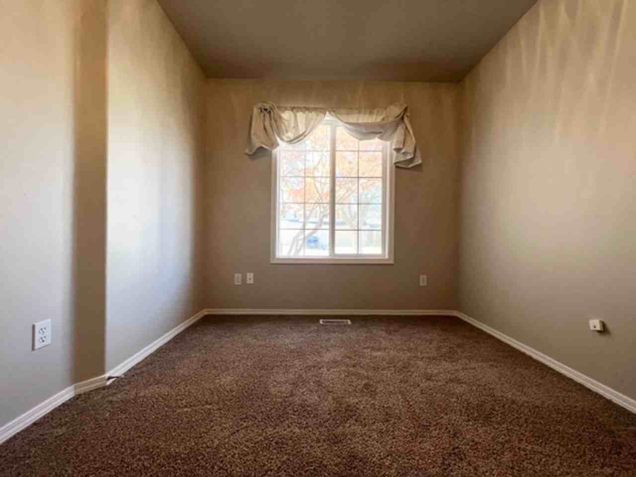 2890 S Ladera Pl - Photo 7 of 39
