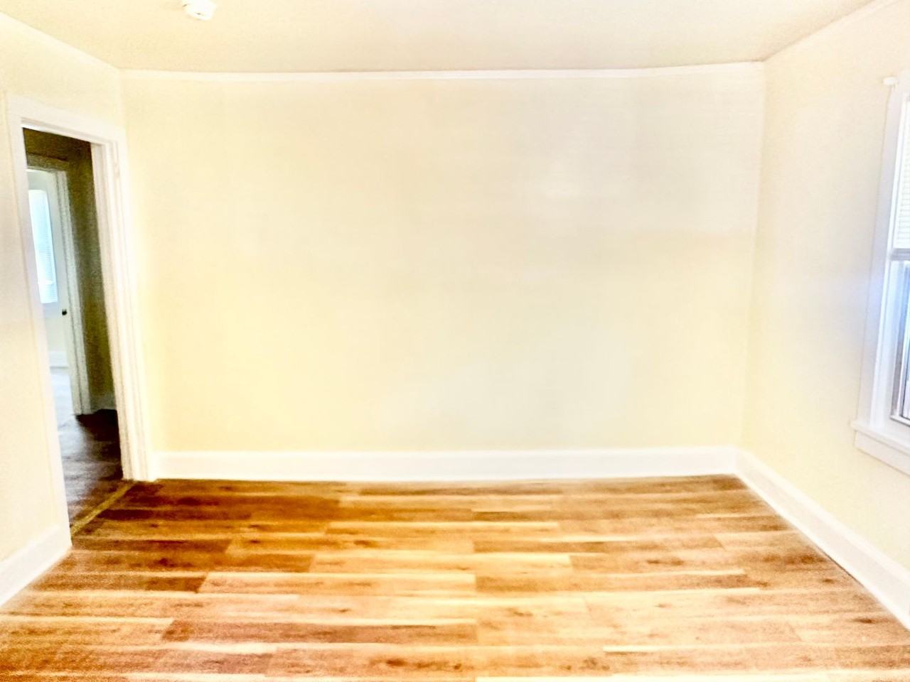 260 Lucky Ln - Photo 2 of 8