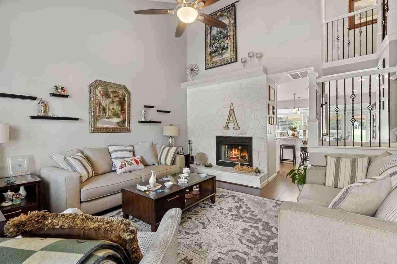 4115 N Course Dr - Photo 2 of 28