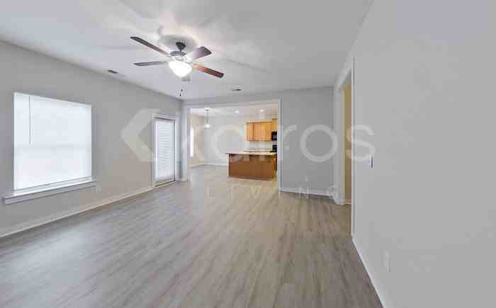 112 Shepherds Loop - Photo 2 of 21