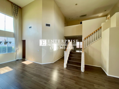 16376 Skyridge Dr - Photo 3 of 21