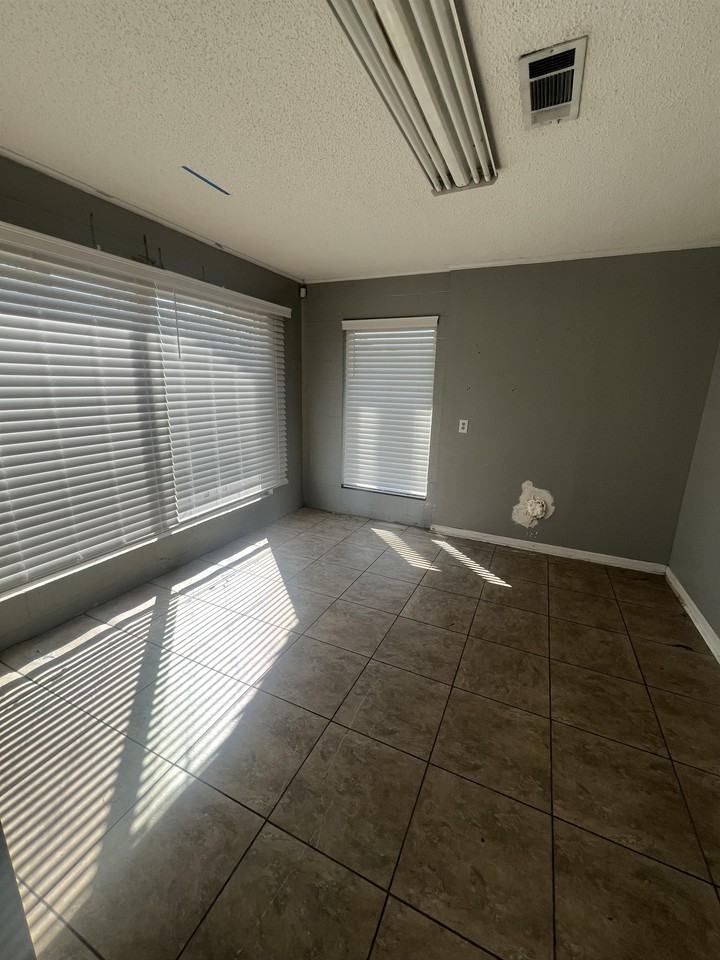 11742 Lake Charles Hwy #1 - Photo 4 of 10