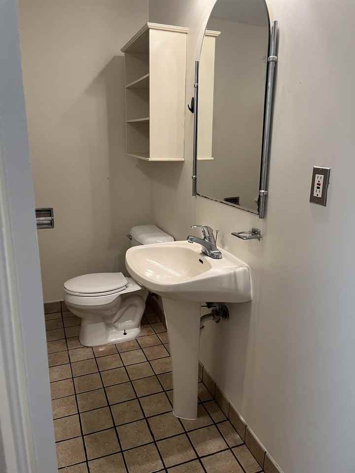 1227 S State St #1 - Photo 5 of 10