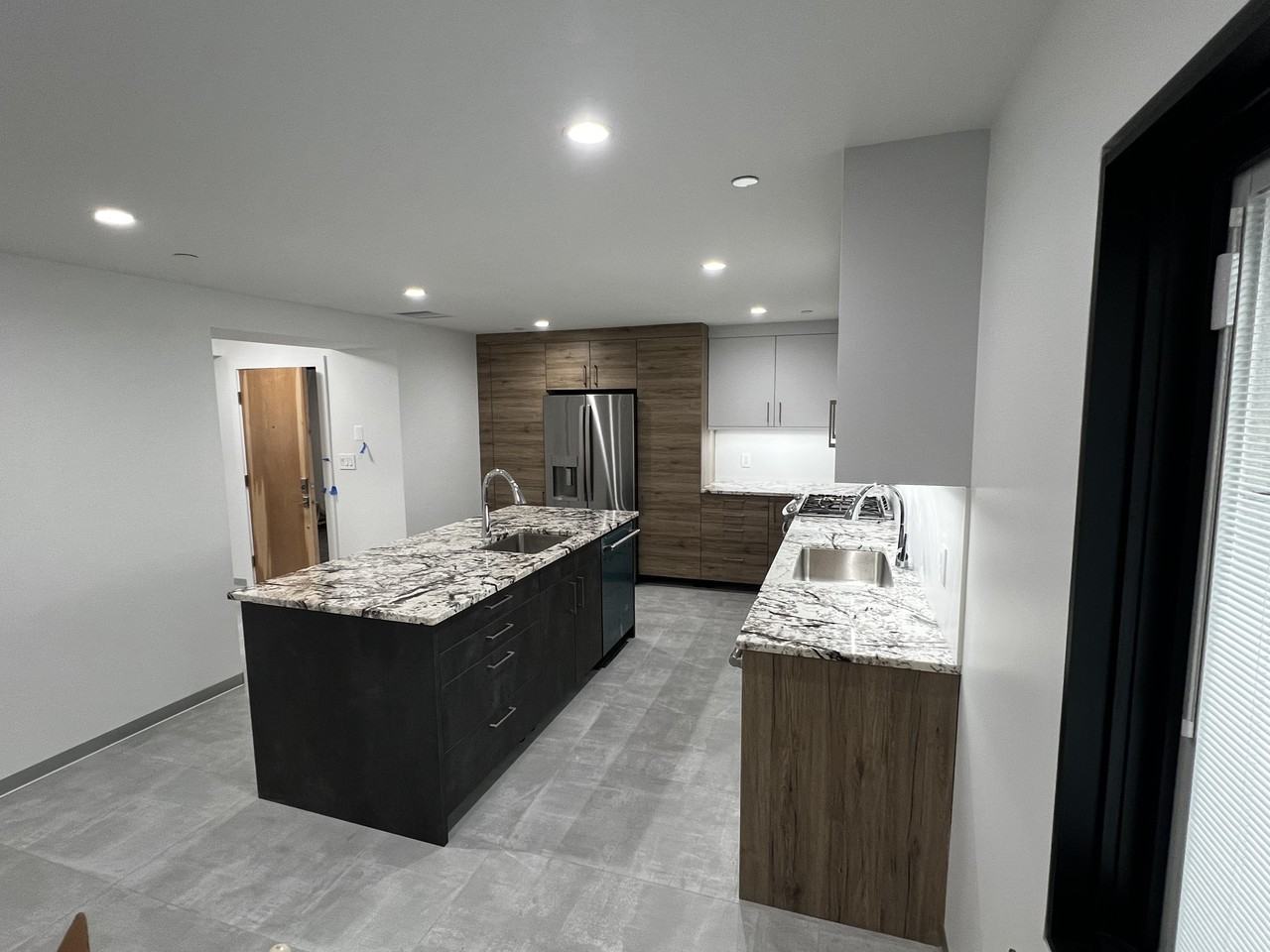 3505 Clarks Ln #D2 - Photo 3 of 23