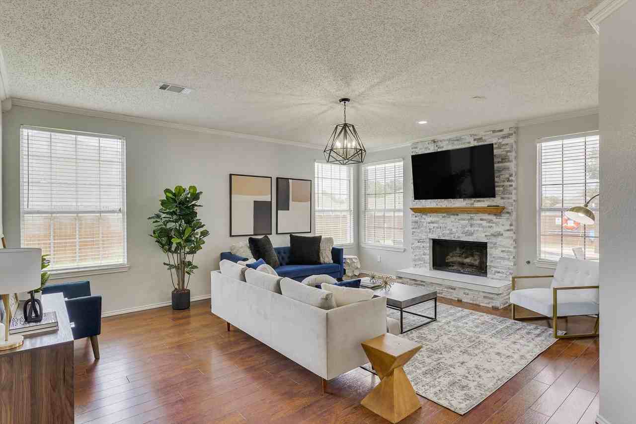 7402 Brookhaven Dr #NA - Photo 3 of 44