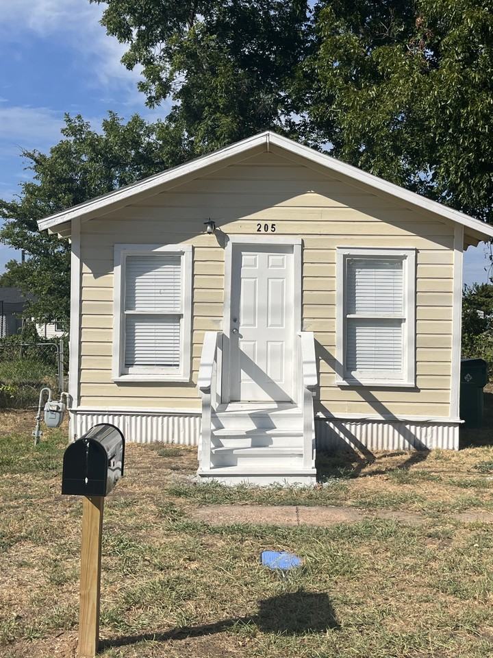 205 W Wilbarger St #NA