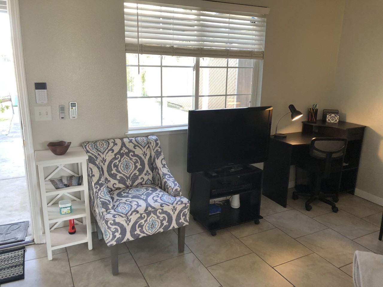 1523 W Andrews Ave #NA - Photo 5 of 19