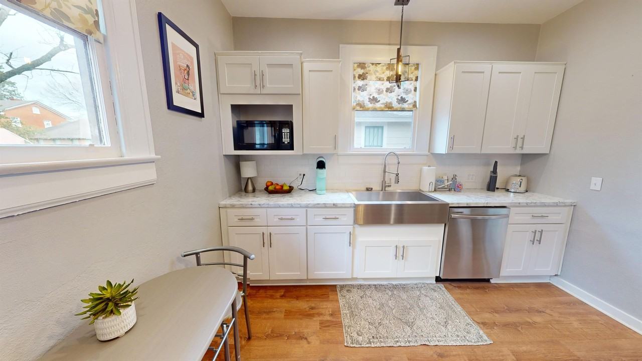 1827 Capitol Ave #1 - Photo 7 of 20